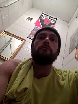 Snapshot of gronammo85 chatting on March 18, 2025, 5:55 pm gronammo85 online show from March 18, 2025, 5:55 pm