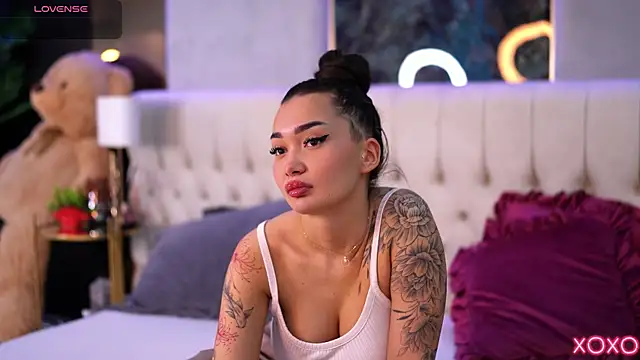 Snapshot of SashaFerrera chatting on October 29, 2025, 7:46 pm SashaFerrera online show from October 29, 2025, 7:46 pm