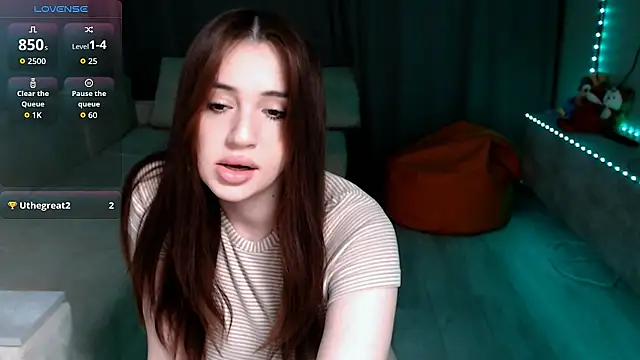 Lea Atreides online show from November 10, 2025, 5:34 am