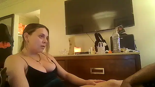 ShysluutGia online show from March 28, 2026, 4:13 am