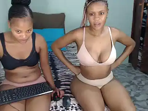 Snapshot of PrettyNyashX chatting on February 19, 2025, 7:48 pm PrettyNyashX online show from February 19, 2025, 7:48 pm