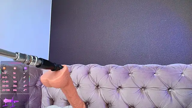 luciana hunters online show from October 3, 2025, 4:41 pm