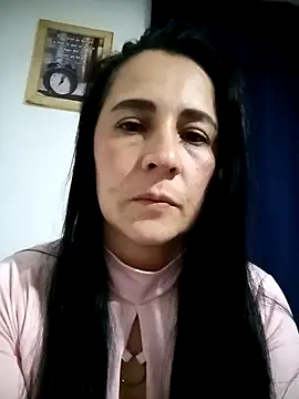 Snapshot of Alanna_11 chatting on October 31, 2025, 5:59 am Alanna 11 online show from October 31, 2025, 5:59 am