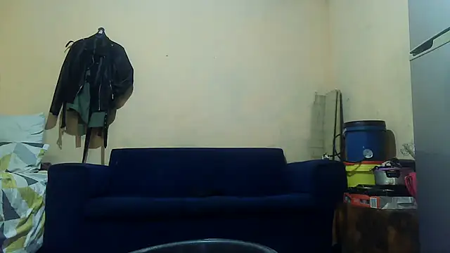 Snapshot of 01applebottom chatting on October 6, 2025, 2:51 pm 01applebottom online show from October 6, 2025, 2:51 pm