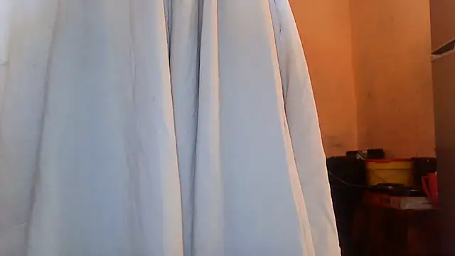 Snapshot of 01applebottom chatting on October 3, 2025, 11:01 am 01applebottom online show from October 3, 2025, 11:01 am