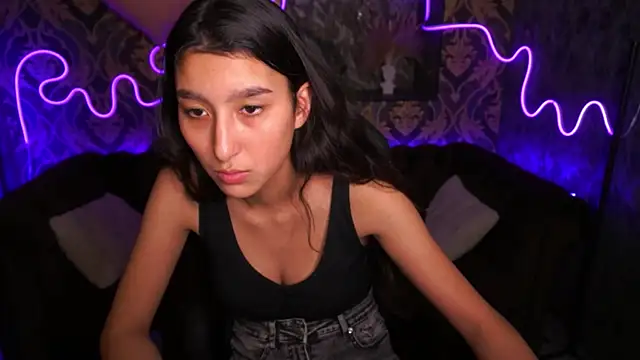 CharmMocco online show from February 17, 2025, 7:15 am