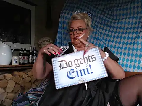 Snapshot of HotSilli152 chatting on September 27, 2025, 3:07 pm HotSilli152 online show from September 27, 2025, 3:07 pm