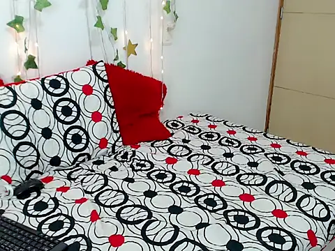 dominic 00 online show from March 2, 2025, 10:34 pm