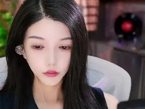 Snapshot of vv-77 chatting on September 25, 2025, 3:07 pm vv-77 online show from September 25, 2025, 3:07 pm