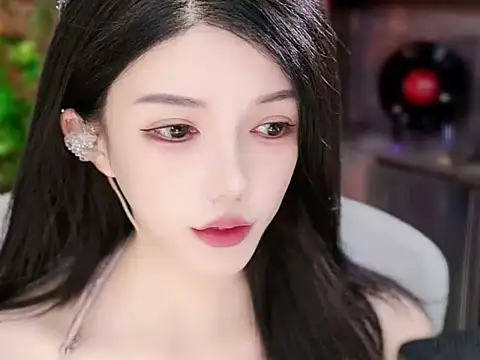 Snapshot of vv-77 chatting on September 23, 2025, 9:16 am vv-77 online show from September 23, 2025, 9:16 am