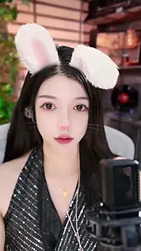 Snapshot of vv-77 chatting on October 15, 2025, 4:48 pm vv-77 online show from October 15, 2025, 4:48 pm