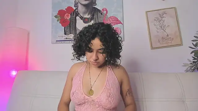 Snapshot of Dhalila_ chatting on March 3, 2025, 4:54 am Dhalila online show from March 3, 2025, 4:54 am