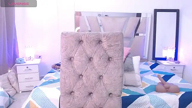 Snapshot of KathyLee69_ chatting on October 4, 2025, 7:15 pm KathyLee69 online show from October 4, 2025, 7:15 pm