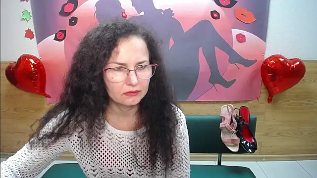 Miroslava Happi online show from October 13, 2025, 5:31 am