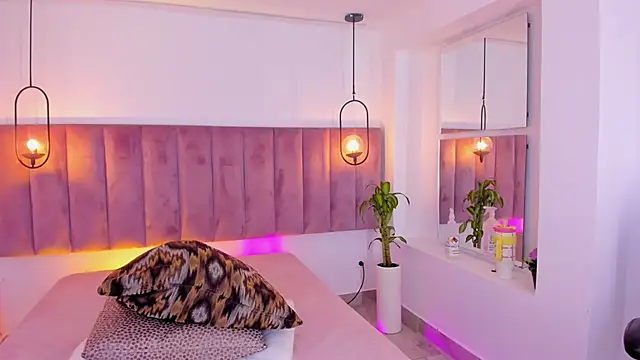 emmiily z online show from March 26, 2026, 7:45 pm