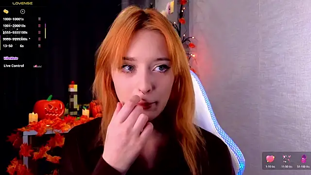 Snapshot of Hisoka_akerley chatting on October 24, 2025, 5:45 pm Hisoka akerley online show from October 24, 2025, 5:45 pm