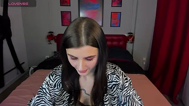 EmmaOlsen4u online show from March 4, 2025, 7:41 am
