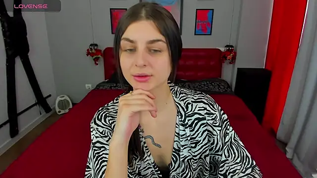 EmmaOlsen4u online show from March 6, 2025, 1:14 pm