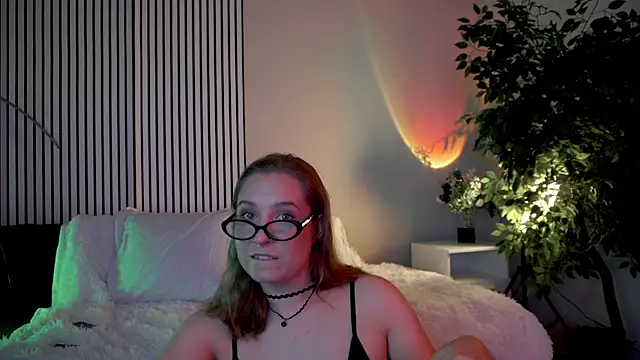 Snapshot of Saint_Vicious chatting on October 3, 2025, 8:43 pm Saint Vicious online show from October 3, 2025, 8:43 pm