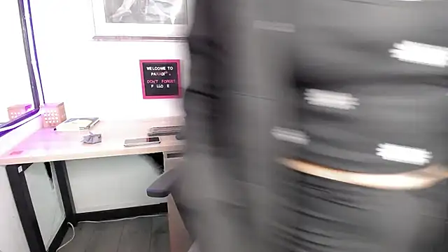 Snapshot of Auroraa_soul chatting on October 9, 2025, 1:33 pm Auroraa soul online show from October 9, 2025, 1:33 pm