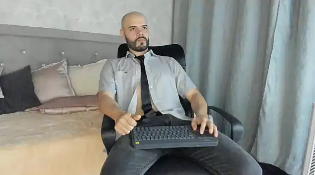 Snapshot of Luke_Diaz7 chatting on February 21, 2025, 11:32 pm Luke Diaz7 online show from February 21, 2025, 11:32 pm