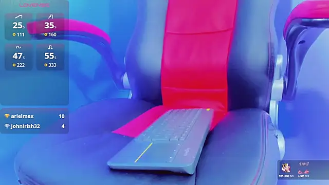 emelly horny  online show from October 3, 2025, 7:15 pm