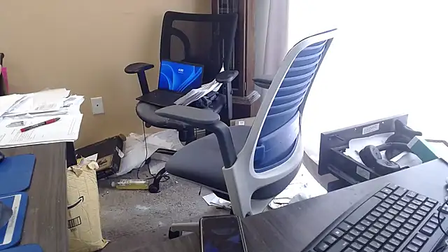 Snapshot of olderandwiser2 chatting on October 2, 2025, 8:01 pm olderandwiser2 online show from October 2, 2025, 8:01 pm