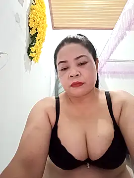 Snapshot of Baby-bigtits2024 chatting on February 18, 2025, 1:11 pm Baby-bigtits2024 online show from February 18, 2025, 1:11 pm