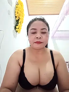 Snapshot of Baby-bigtits2024 chatting on March 14, 2025, 12:40 pm Baby-bigtits2024 online show from March 14, 2025, 12:40 pm