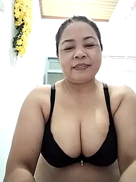 Baby-bigtits2024 online show from September 23, 2025, 10:50 pm