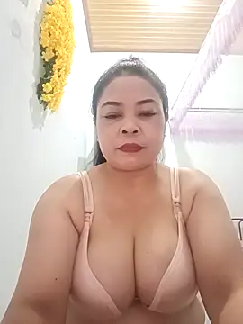 Snapshot of Baby-bigtits2024 chatting on March 13, 2025, 12:56 pm Baby-bigtits2024 online show from March 13, 2025, 12:56 pm