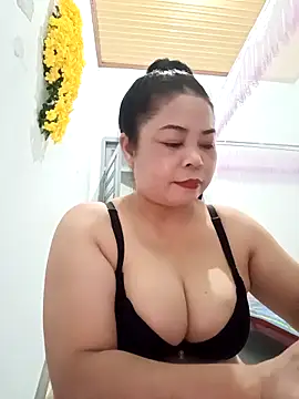 Snapshot of Baby-bigtits2024 chatting on March 12, 2025, 12:57 pm Baby-bigtits2024 online show from March 12, 2025, 12:57 pm