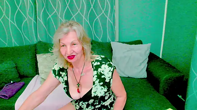 Snapshot of adeleadison chatting on October 21, 2025, 5:45 pm adeleadison online show from October 21, 2025, 5:45 pm