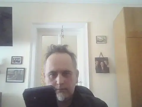 Szolga10 online show from March 11, 2026, 3:06 pm