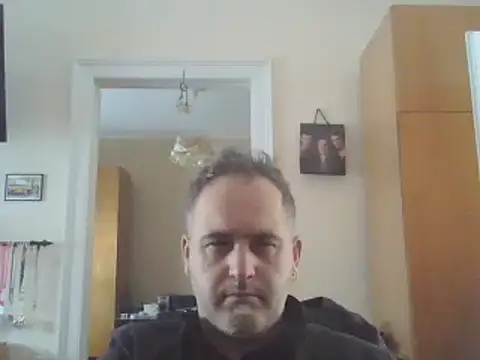 Szolga10 online show from September 27, 2025, 9:59 am