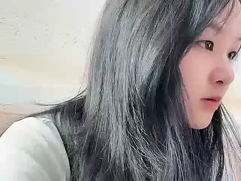 Snapshot of Mia-77 chatting on October 15, 2025, 12:53 am Mia-77 online show from October 15, 2025, 12:53 am