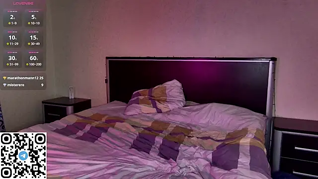 Snapshot of VelvetVivian chatting on February 27, 2025, 9:04 pm VelvetVivian online show from February 27, 2025, 9:04 pm