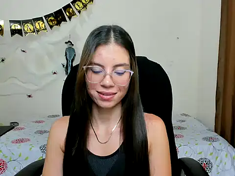 Snapshot of veronicamiller22 chatting on October 21, 2025, 2:11 am veronicamiller22 online show from October 21, 2025, 2:11 am