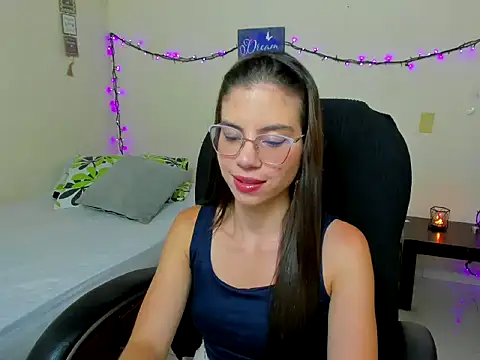 Snapshot of veronicamiller22 chatting on November 9, 2025, 2:37 am veronicamiller22 online show from November 9, 2025, 2:37 am