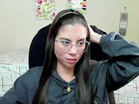 Snapshot of veronicamiller22 chatting on September 30, 2025, 6:25 pm veronicamiller22 online show from September 30, 2025, 6:25 pm