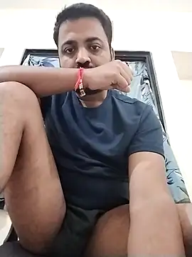 Snapshot of Vij717 chatting on September 28, 2025, 4:08 am Vij717 online show from September 28, 2025, 4:08 am