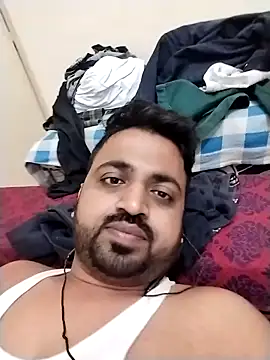 Snapshot of Vij717 chatting on March 11, 2025, 2:29 pm Vij717 online show from March 11, 2025, 2:29 pm