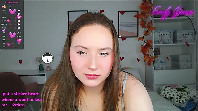 EmilyxxGraces online show from February 17, 2025, 9:43 pm