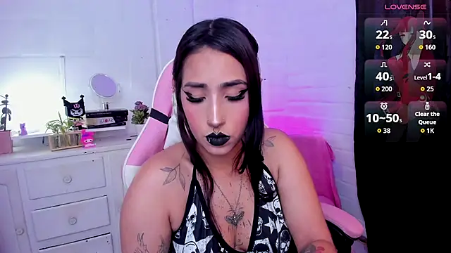 Snapshot of Nyx_Blackmoon chatting on January 5, 2026, 5:27 pm Nyx Blackmoon online show from January 5, 2026, 5:27 pm