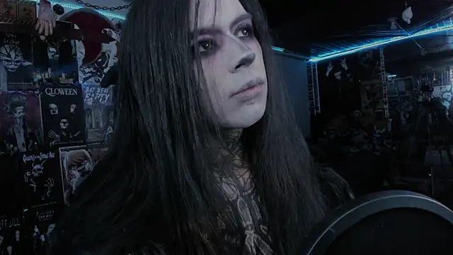 Snapshot of rotten_dreams chatting on September 10, 2025, 11:37 pm rotten dreams online show from September 10, 2025, 11:37 pm