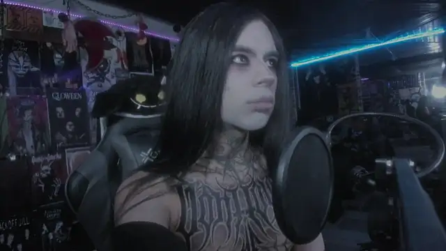 Snapshot of rotten_dreams chatting on March 7, 2025, 12:34 pm rotten dreams online show from March 7, 2025, 12:34 pm