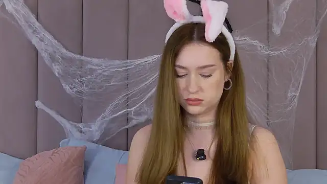 Snapshot of Jackie_White_ chatting on October 27, 2025, 3:18 am Jackie White  online show from October 27, 2025, 3:18 am