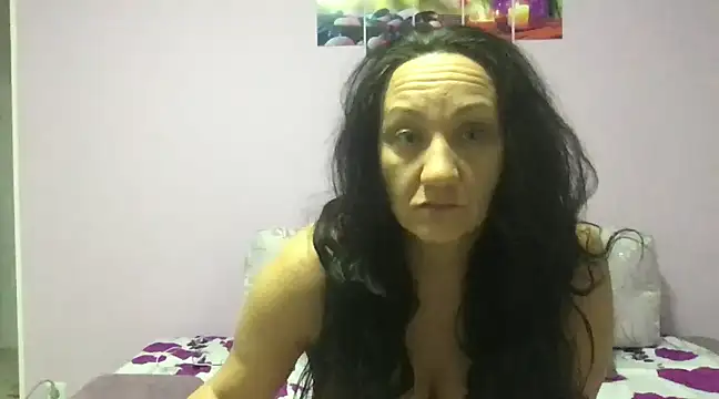 karllaa1234 online show from February 26, 2025, 7:10 pm