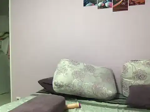 karllaa1234 online show from March 20, 2025, 9:56 pm