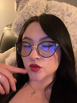 ValentinaOrtiz3 online show from March 2, 2026, 12:55 am